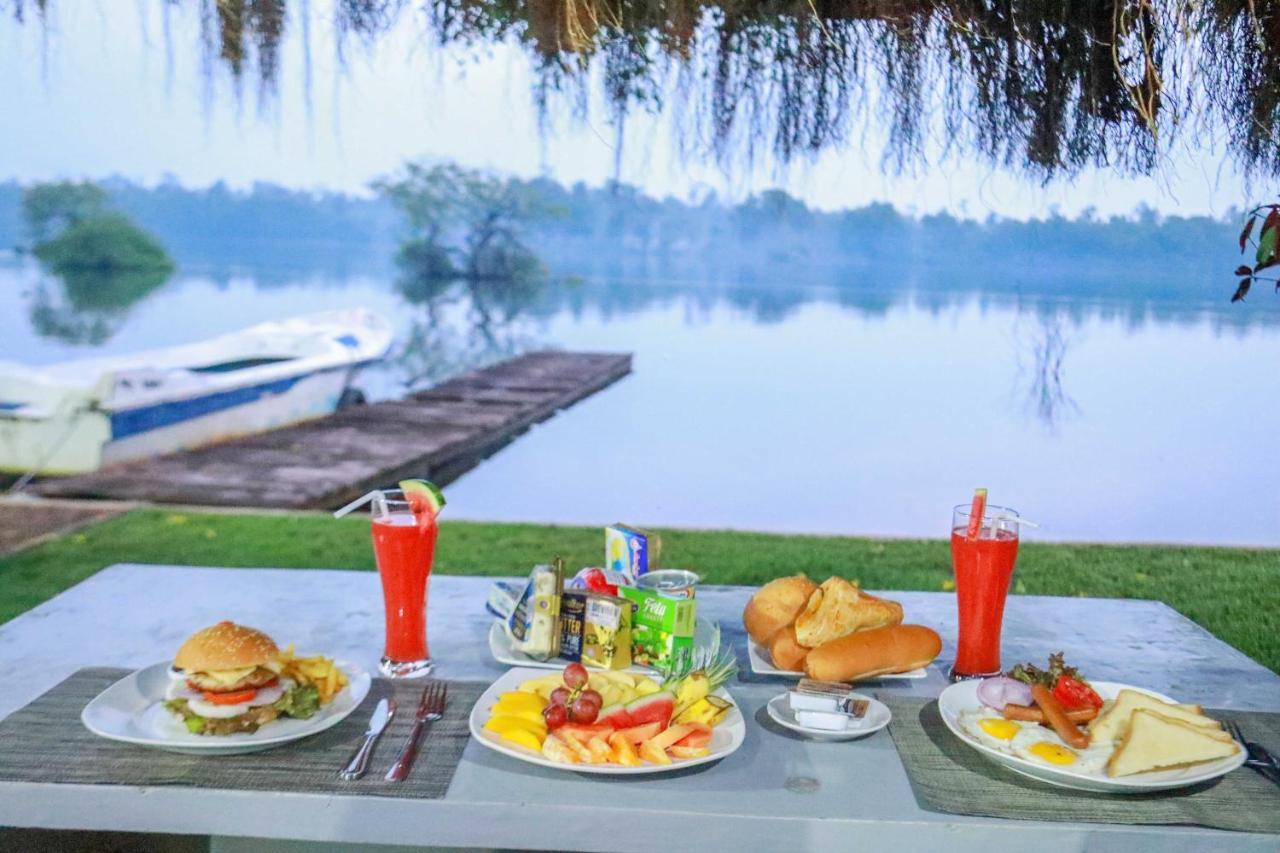 Bentota River Villa Exterior photo