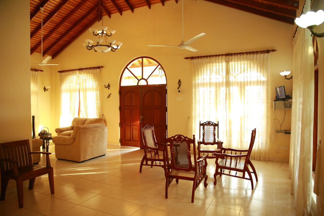 Bentota River Villa Exterior photo