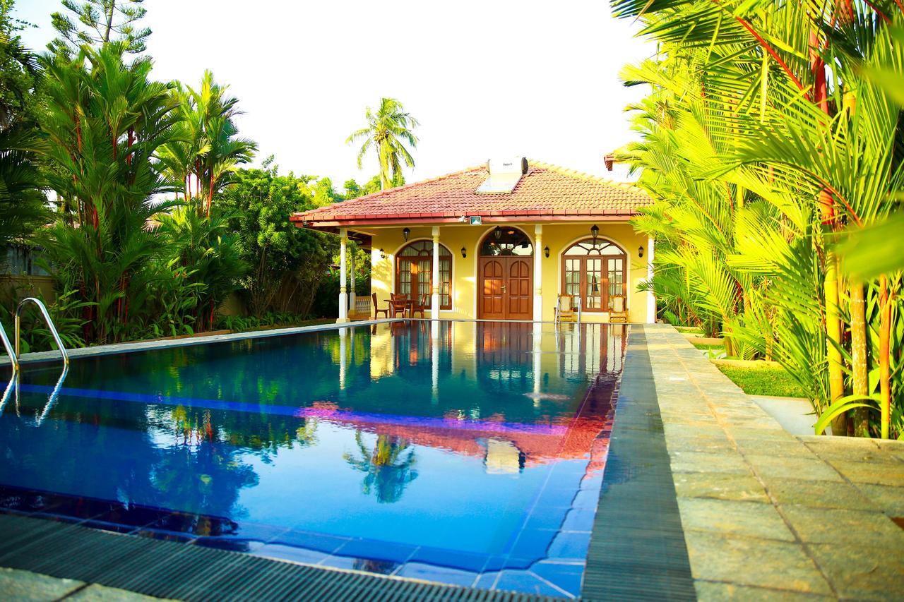 Bentota River Villa Exterior photo